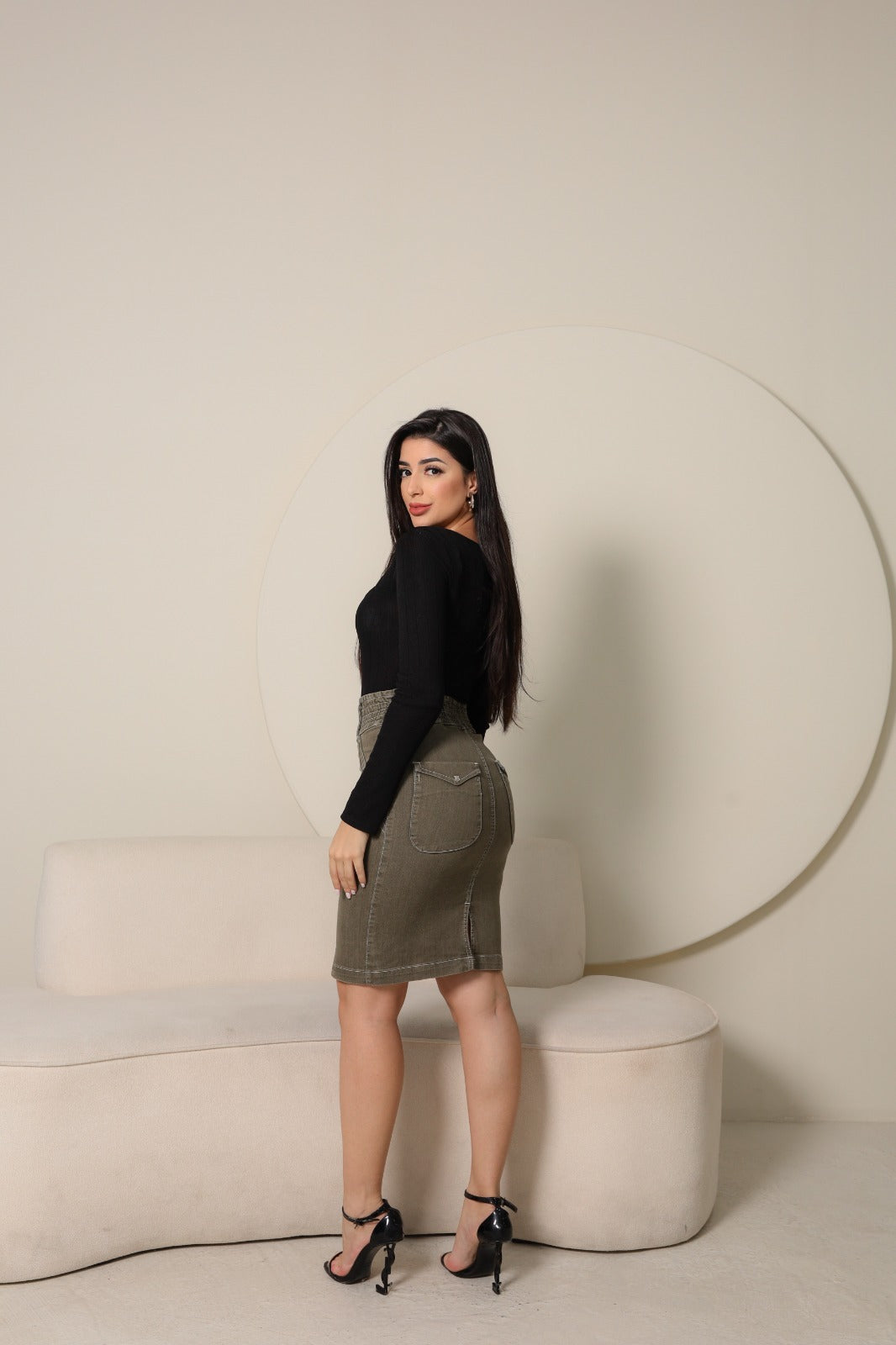 Saia Jeans Reta Cáqui com lastex na Cintura